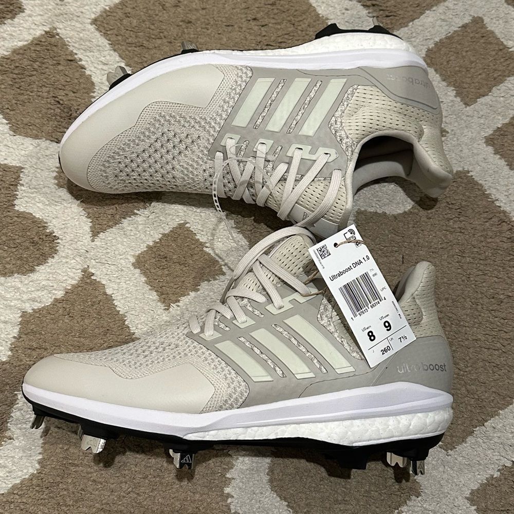 NWT M8 / W9- Adidas UltraBoost 1.0 DNA Dugout Talc Baseball Cleat